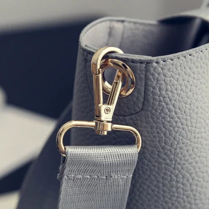 Colorful Strap Shoulder Bag - Image 3