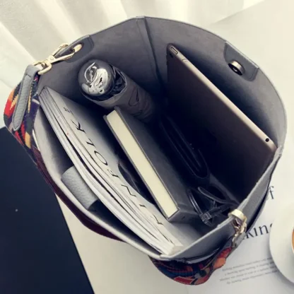 Colorful Strap Shoulder Bag - Image 5