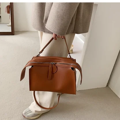 Solid Travel Shoulder Bag - Image 3