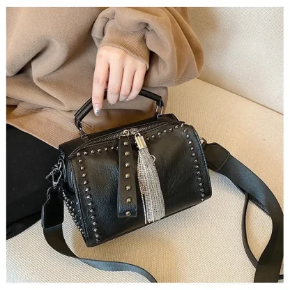 Beaded Tassel Shoulder Bag - Image 5