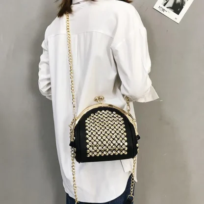 Kiss-lock Shell Shoulder Bag