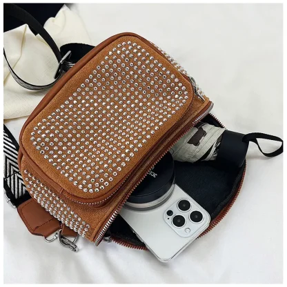 Diamond-shaped Saddle Shoulder Bag - Image 6