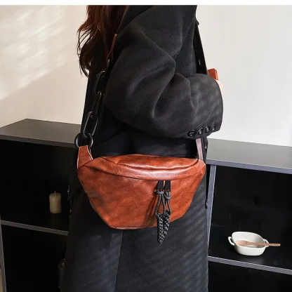 Crossbody Saddle Shoulder Bag - Image 2