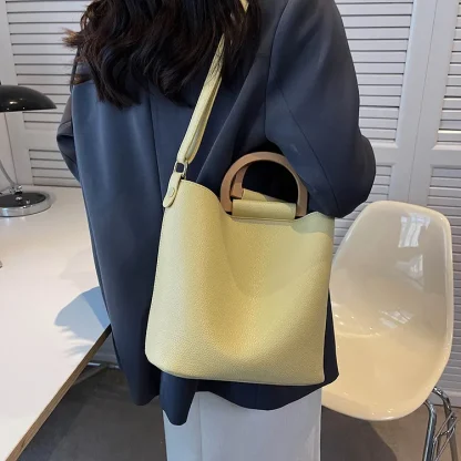 Minimalist Shoulder Bag - Image 6
