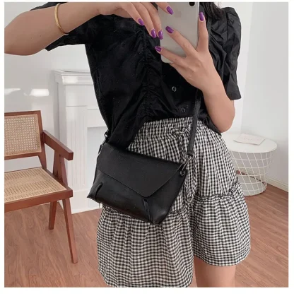 Asymmetrical Black Shoulder Bag - Image 3