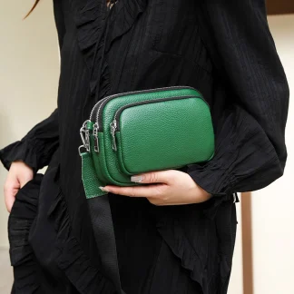 Green Shoulder Bags