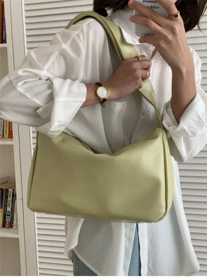 Classic Minimalist Shoulder Bag - Image 3