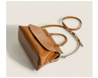Retro Briefcase Shoulder Bag - Image 6