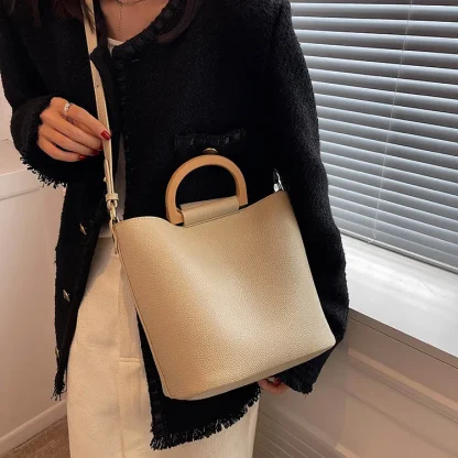 Minimalist Shoulder Bag - Image 2