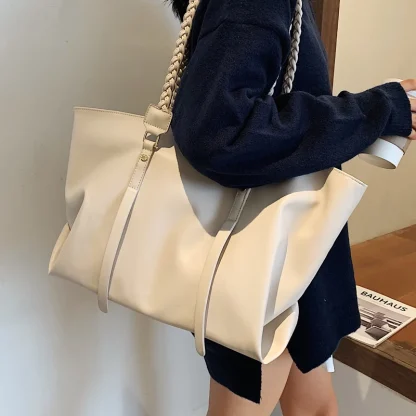 Stylish Elegant Shoulder Bag