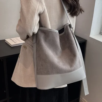 Soft Retro Shoulder Bag - Image 2