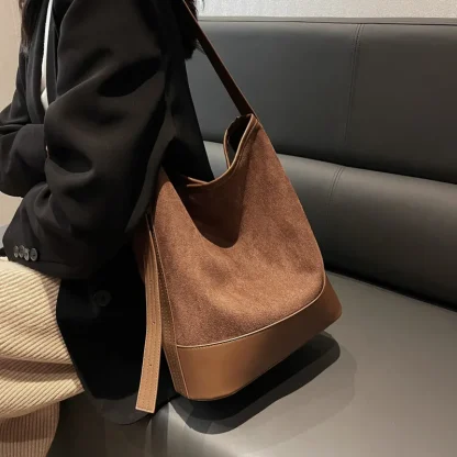 Soft Retro Shoulder Bag - Image 4