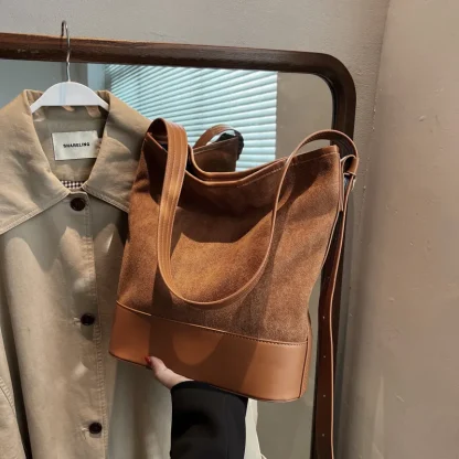 Soft Retro Shoulder Bag - Image 5