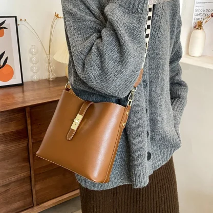 Checkered Strap Shoulder Bag - Image 2
