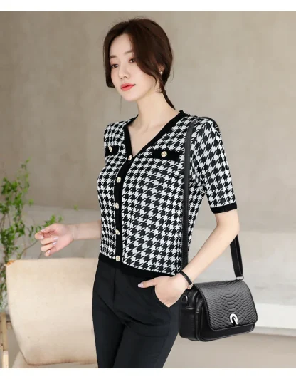 Alligator-inspired Pattern Shoulder Bag