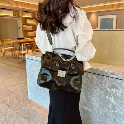 Cute Quilted Shoulder Bag - Image 2