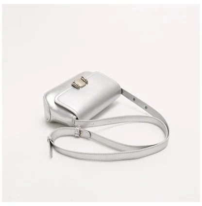 Sleek Baguette Shoulder Bag - Image 5