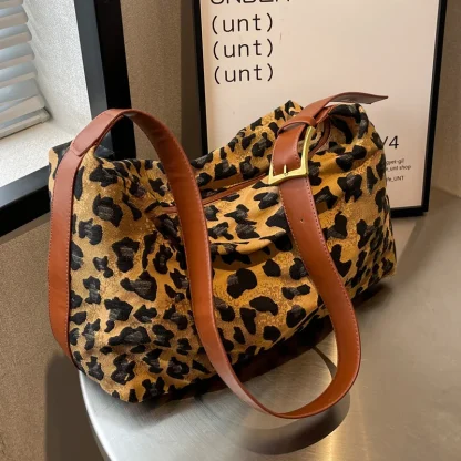Leopard Print Shoulder Bag - Image 5