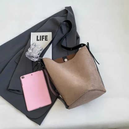 Wide Strap Bucket Shoulder Bag - Image 5