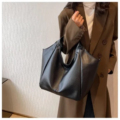 Sleek Large Capacity Shoulder Bag - Image 3