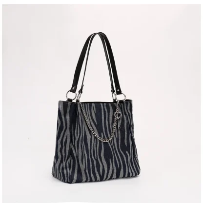 Zebra Stripes Shoulder Bag - Image 3