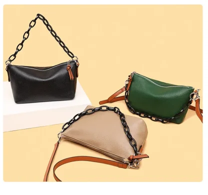 Thick Chain Zippered Shoulder Bag - Image 5