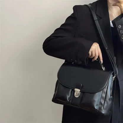 Sleek Black Flap Shoulder Bag - Image 2