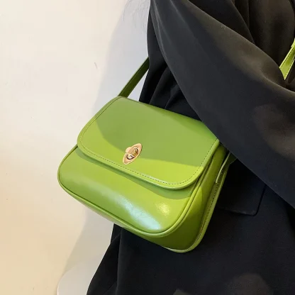 Minimalist Flap Solid Shoulder Bags