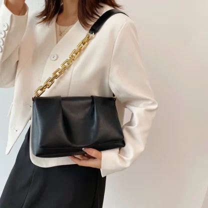 Thick Chain Sleek Shoulder Bags - Image 3